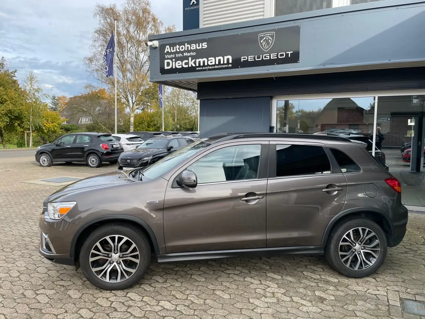 Mitsubishi ASX 1.6 ClearTec 2WD Diamant Edition Maro - 2