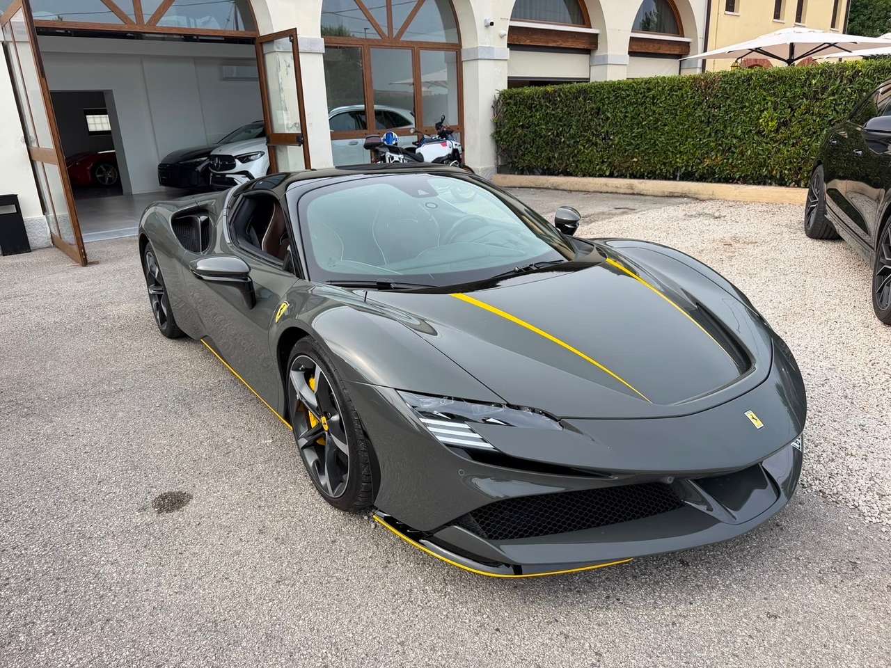 Ferrari SF90 Spider 4.0 VISIBILE IN SEDE Lift,Adas,Carbonio…