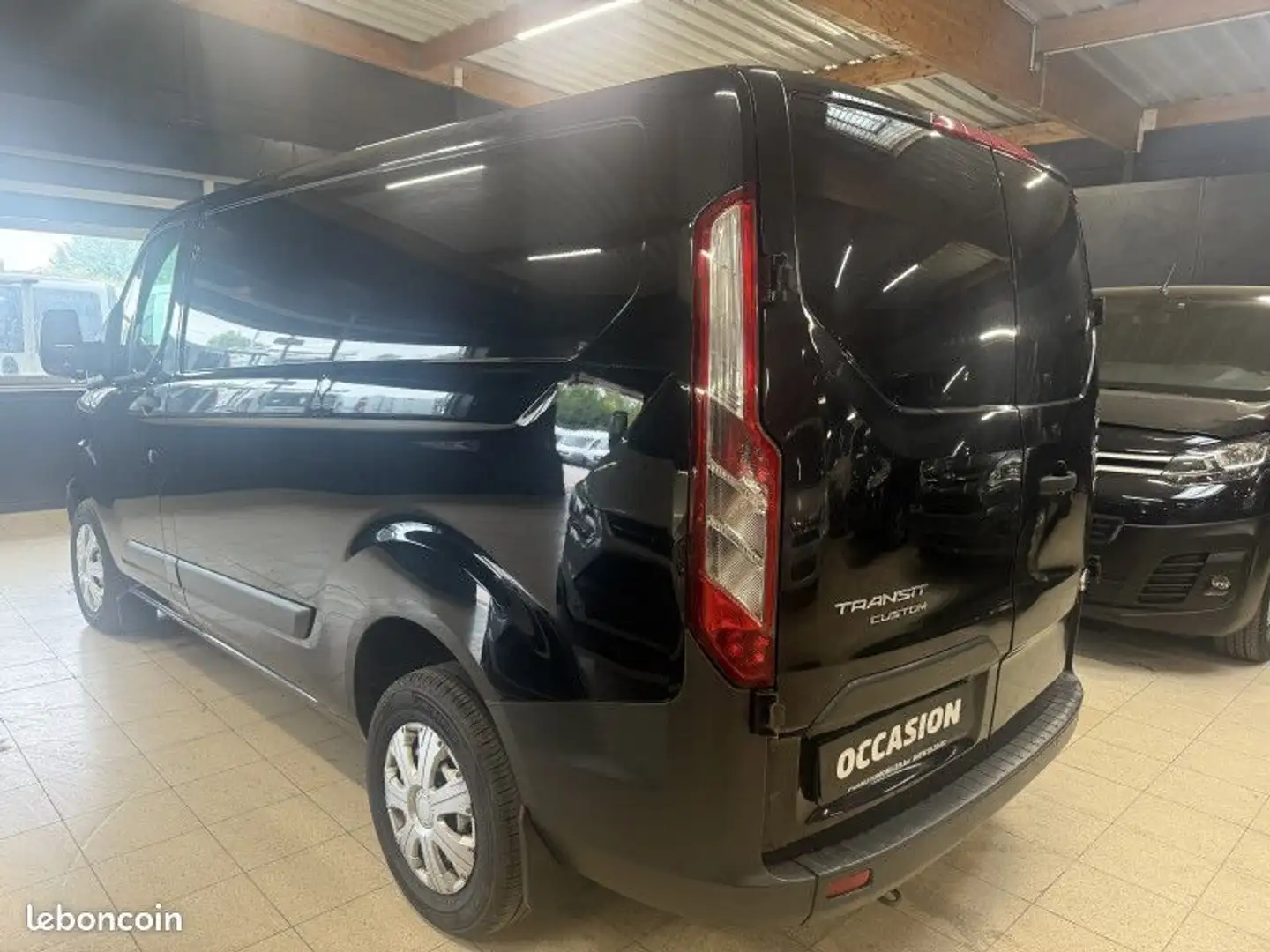 Ford Transit Custom TRANSIT FG 270 L1H1 2.2 TDCI 125CH AMBIENTE Schwarz - 2