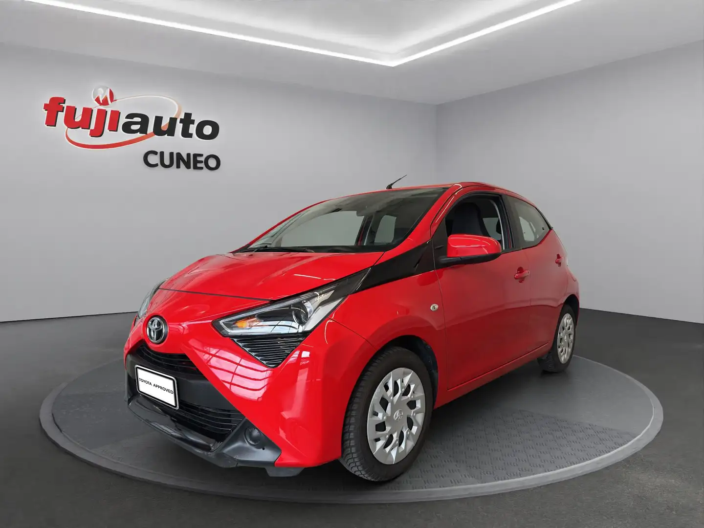 Toyota Aygo Aygo 5p 1.0 x-play m-mt 72cv Bronzo - 1