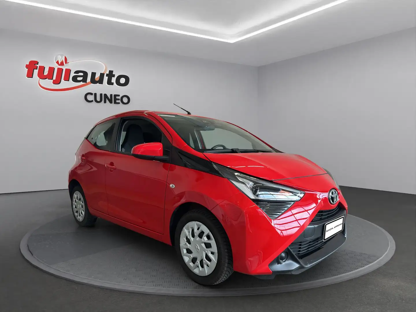 Toyota Aygo Aygo 5p 1.0 x-play m-mt 72cv Bronzo - 2