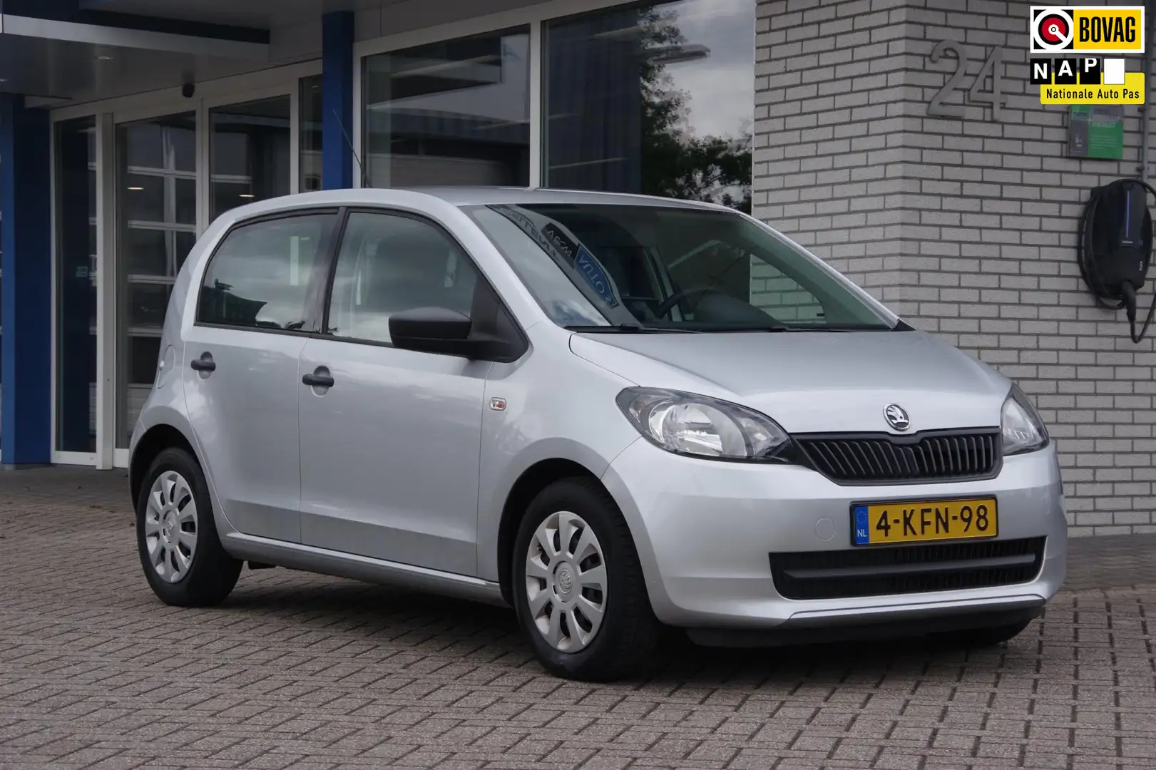 Skoda Citigo 1.0 Arctic 5-deurs Airco Navigatie Gris - 1