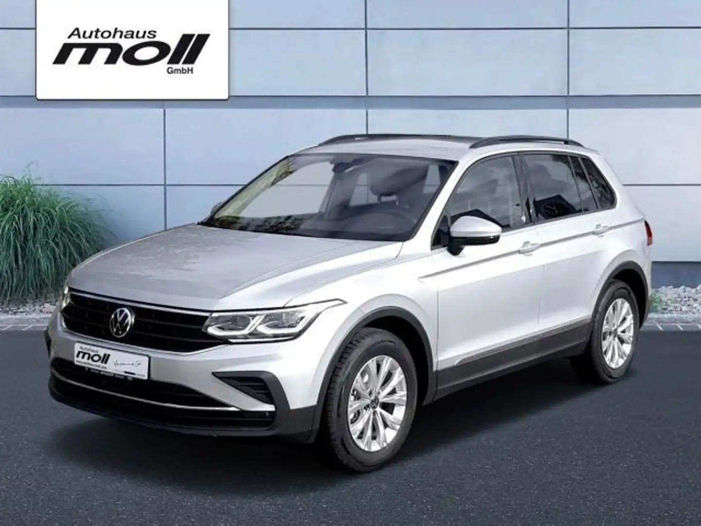 Volkswagen Tiguan 1.5 TSI Life 7-Gang DSG*NAVI*RearView*LED Zilver - 1