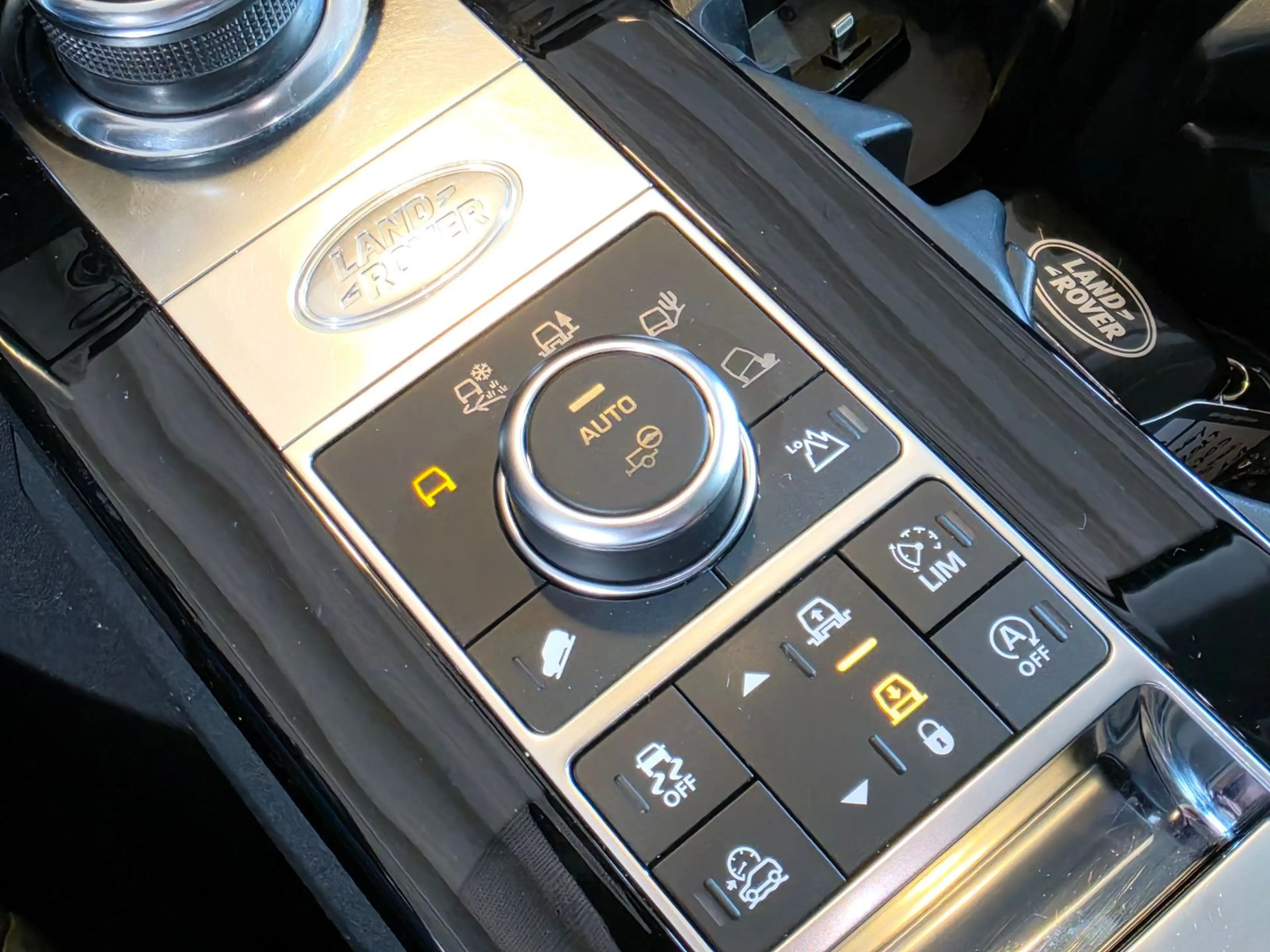 Land Rover Discovery 5 HSE TD6+STANDH.+360°+MERIDIAN+PANO+ — photo 14