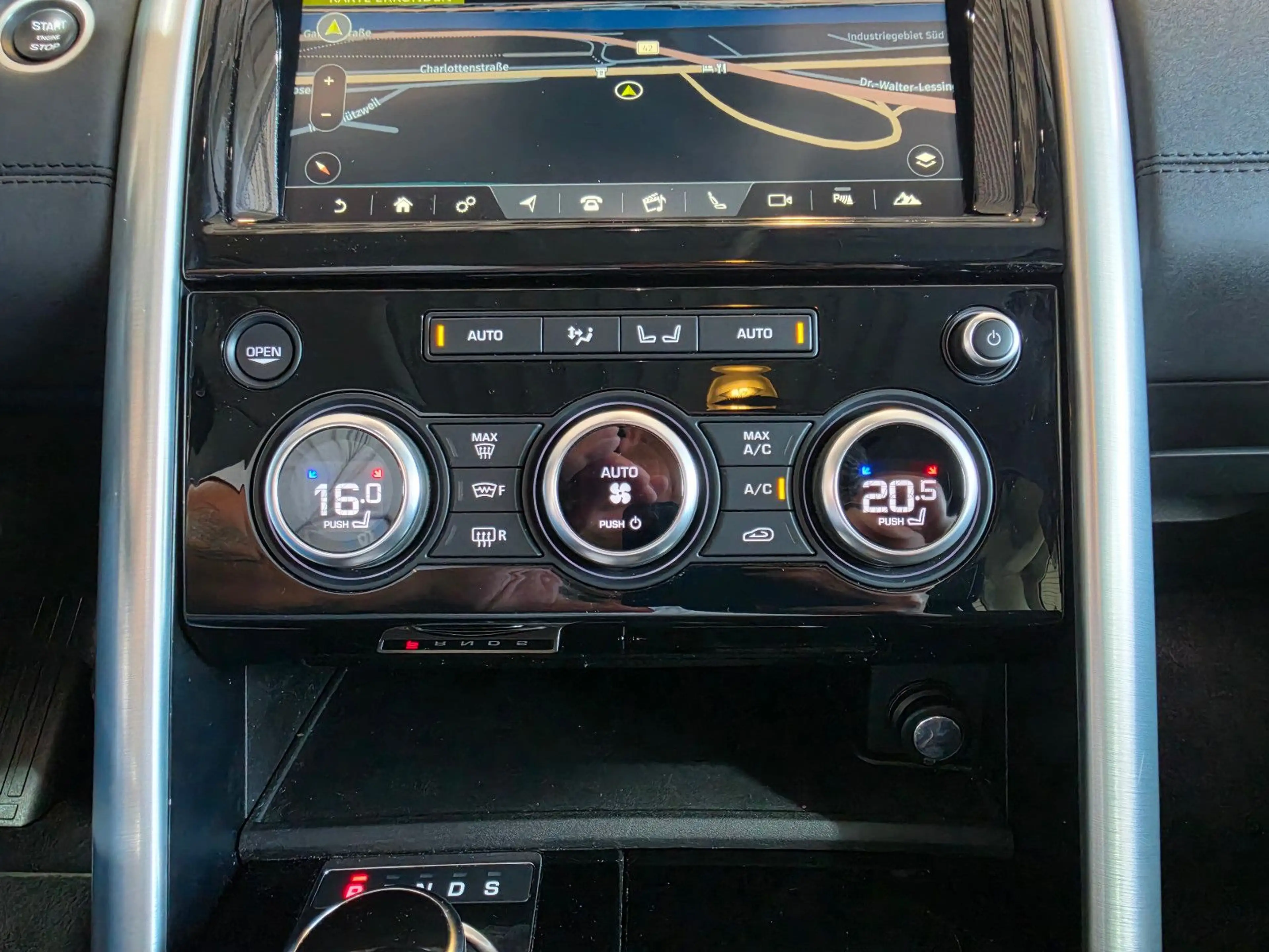 Land Rover Discovery 5 HSE TD6+STANDH.+360°+MERIDIAN+PANO+ — photo 13