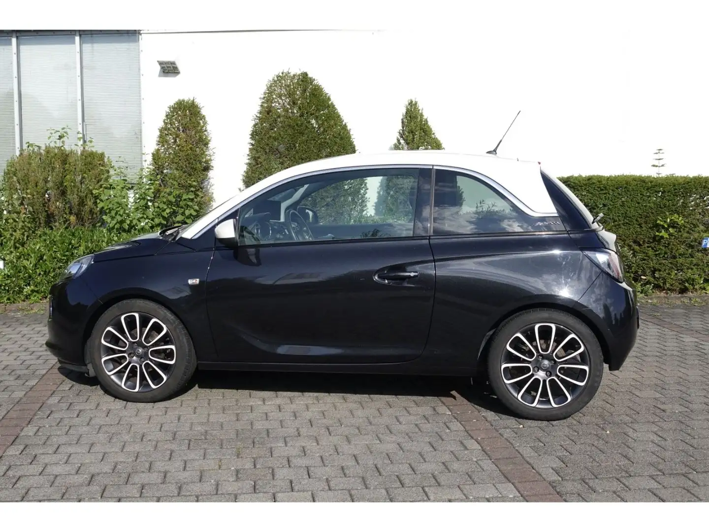 Opel Adam Jam 1.2 Schwarz - 2
