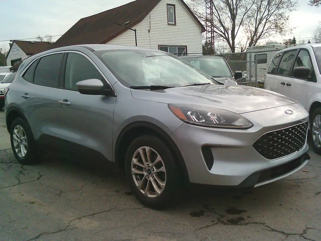 Ford Escape снимка Ford Escape