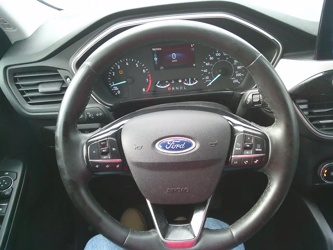 Ford Escape снимка Ford Escape