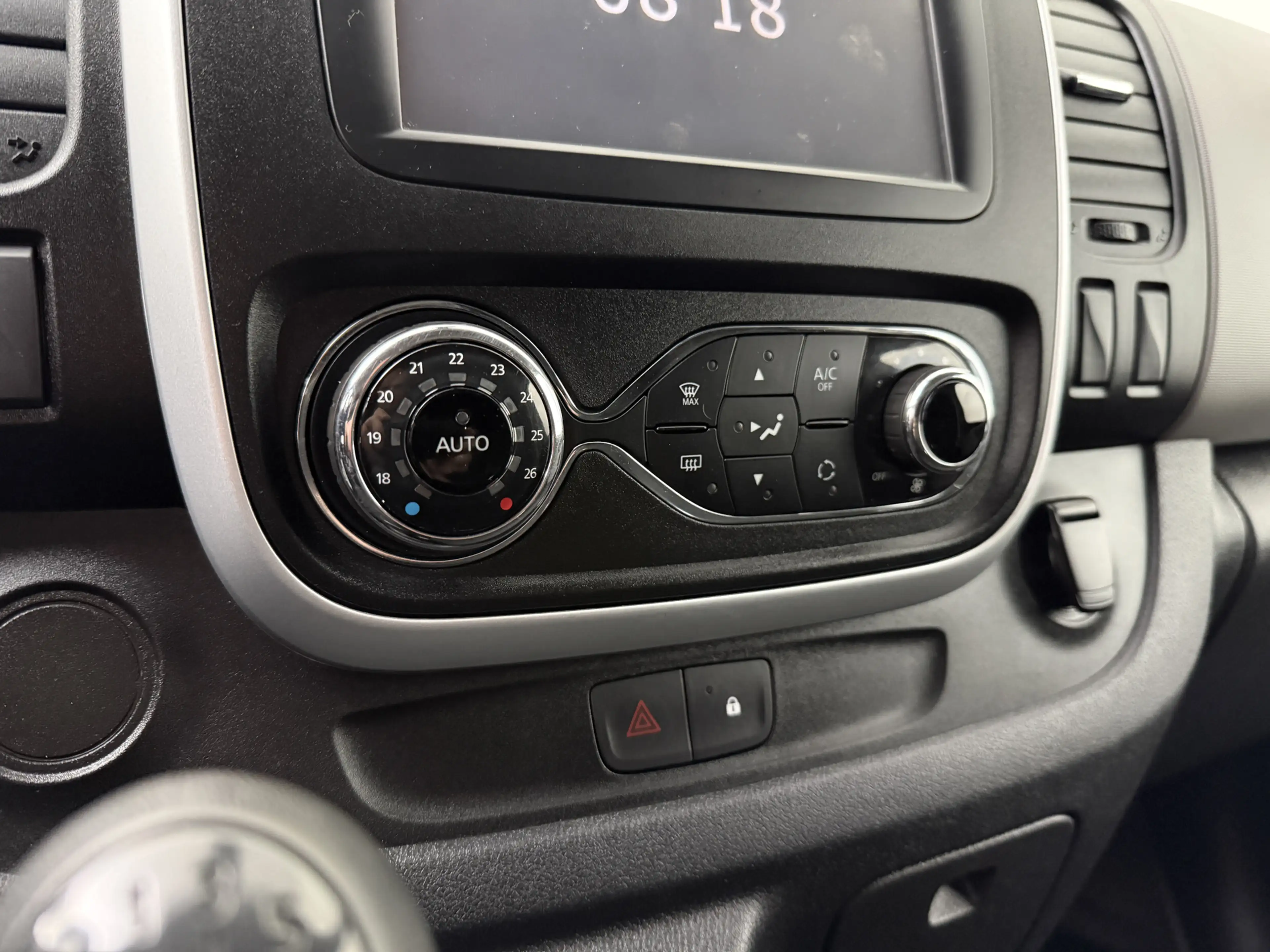 Renault Trafic 1.6DCi 120PK Lang Black Edition | Navigatie | Came — photo 17