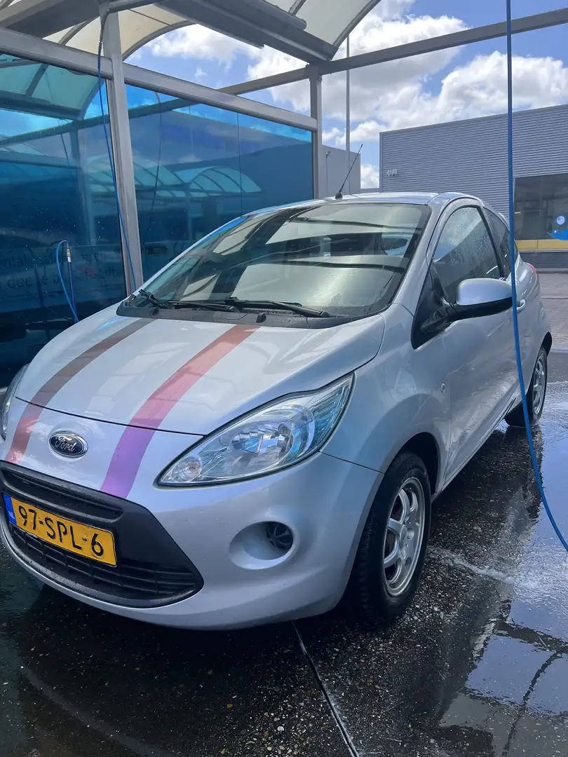 Ford Ka/Ka+ 1.2 Cool & Sound s/s Grijs - 2