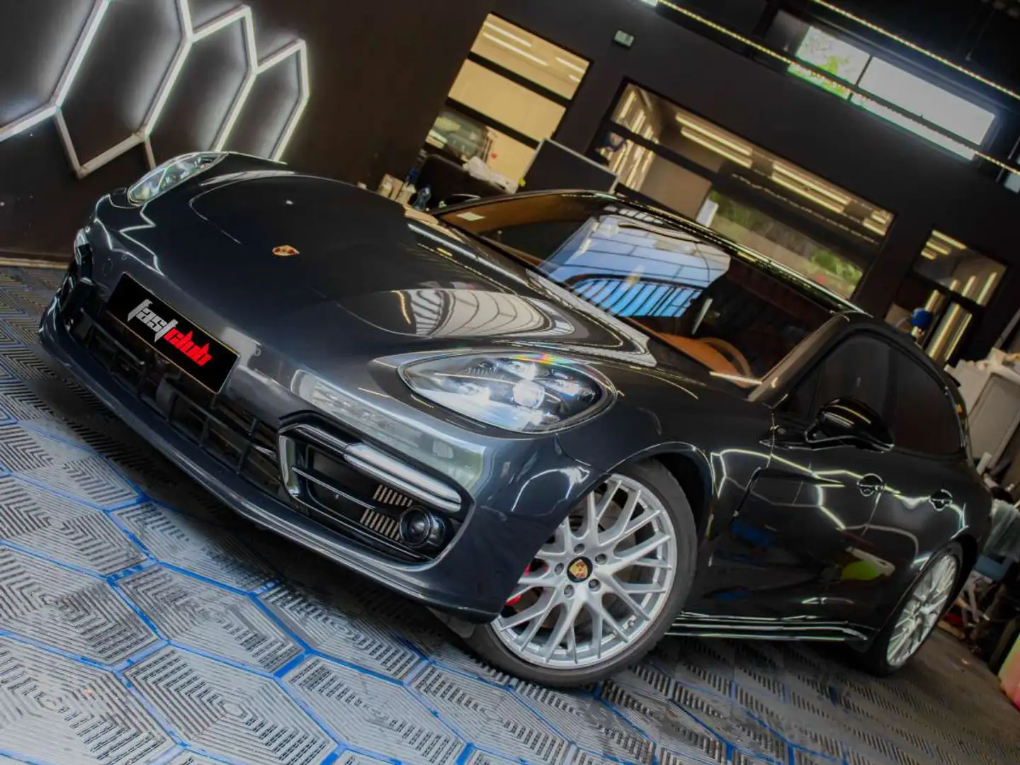 Porsche Panamera TURBO SPORT TURISMO Noir - 1