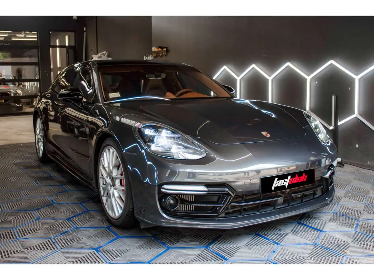 Porsche Panamera TURBO SPORT TURISMO Noir - 2