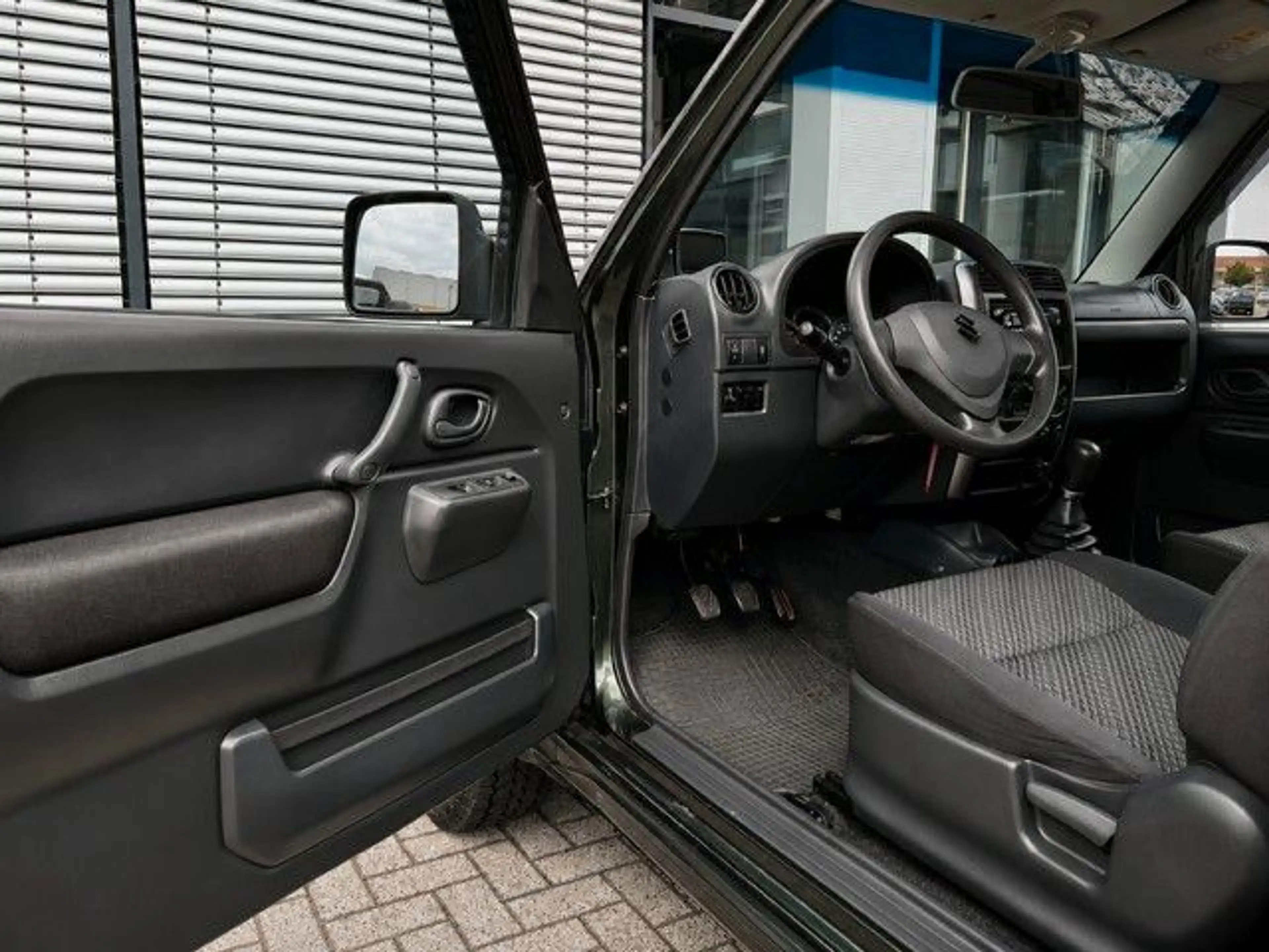 Suzuki Jimny Ranger 1,3 Comfort — photo 8