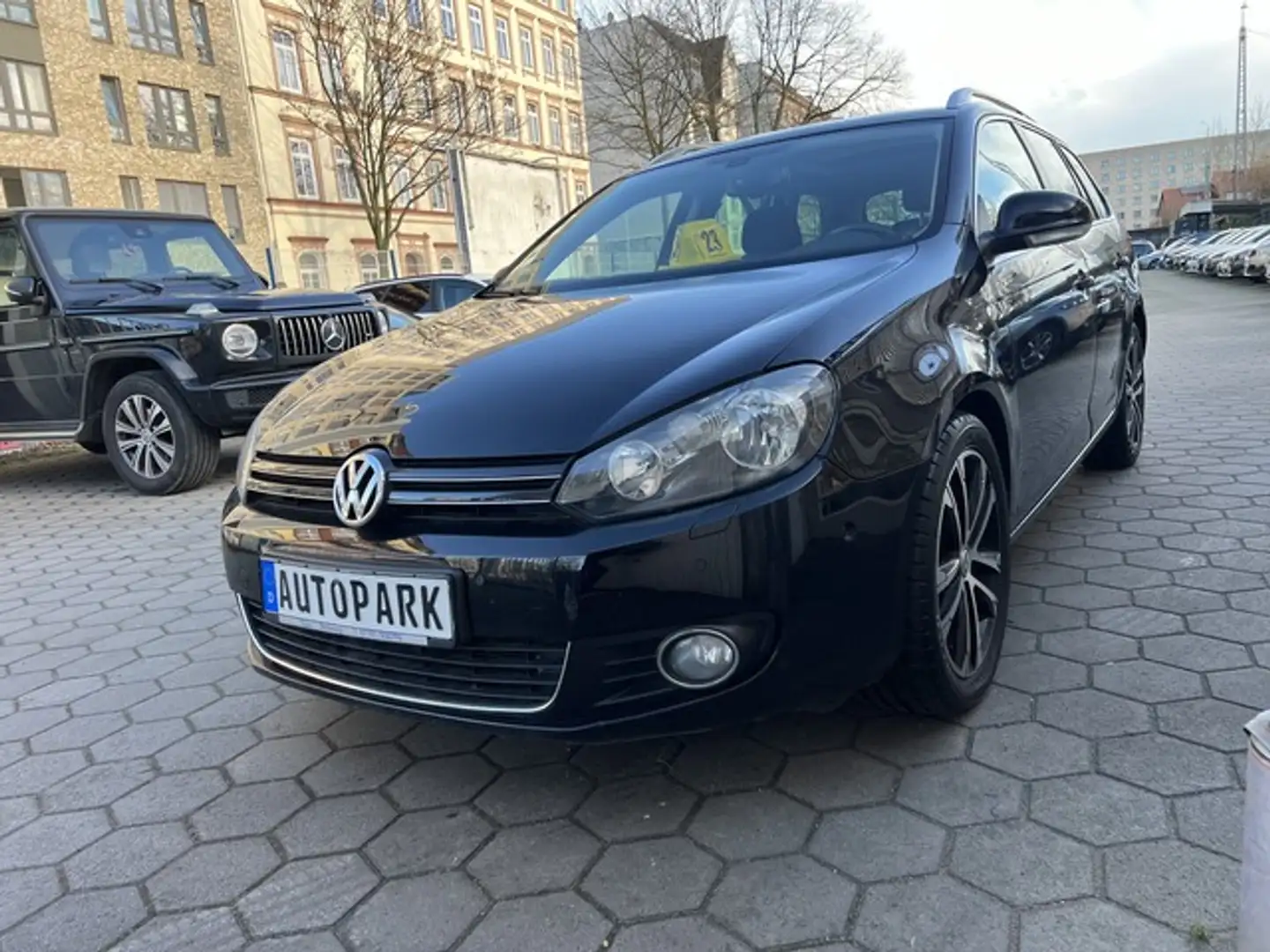 Volkswagen Golf 1.6 TDI BlueMotion Comfortline Style*Navi Nero - 2