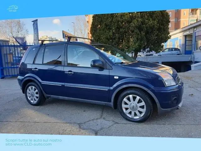 Ford Fusion view 2