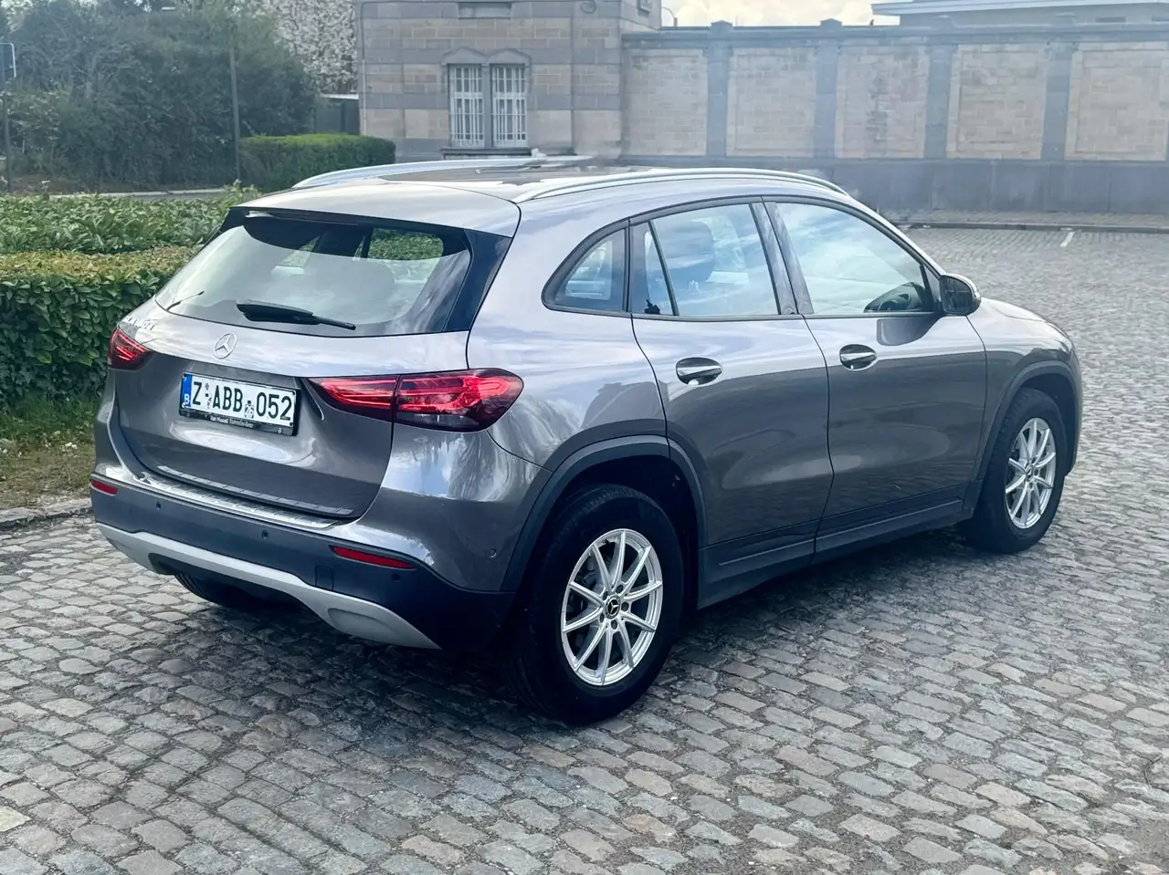 Mercedes-Benz GLA 180 GLA 180 d 5