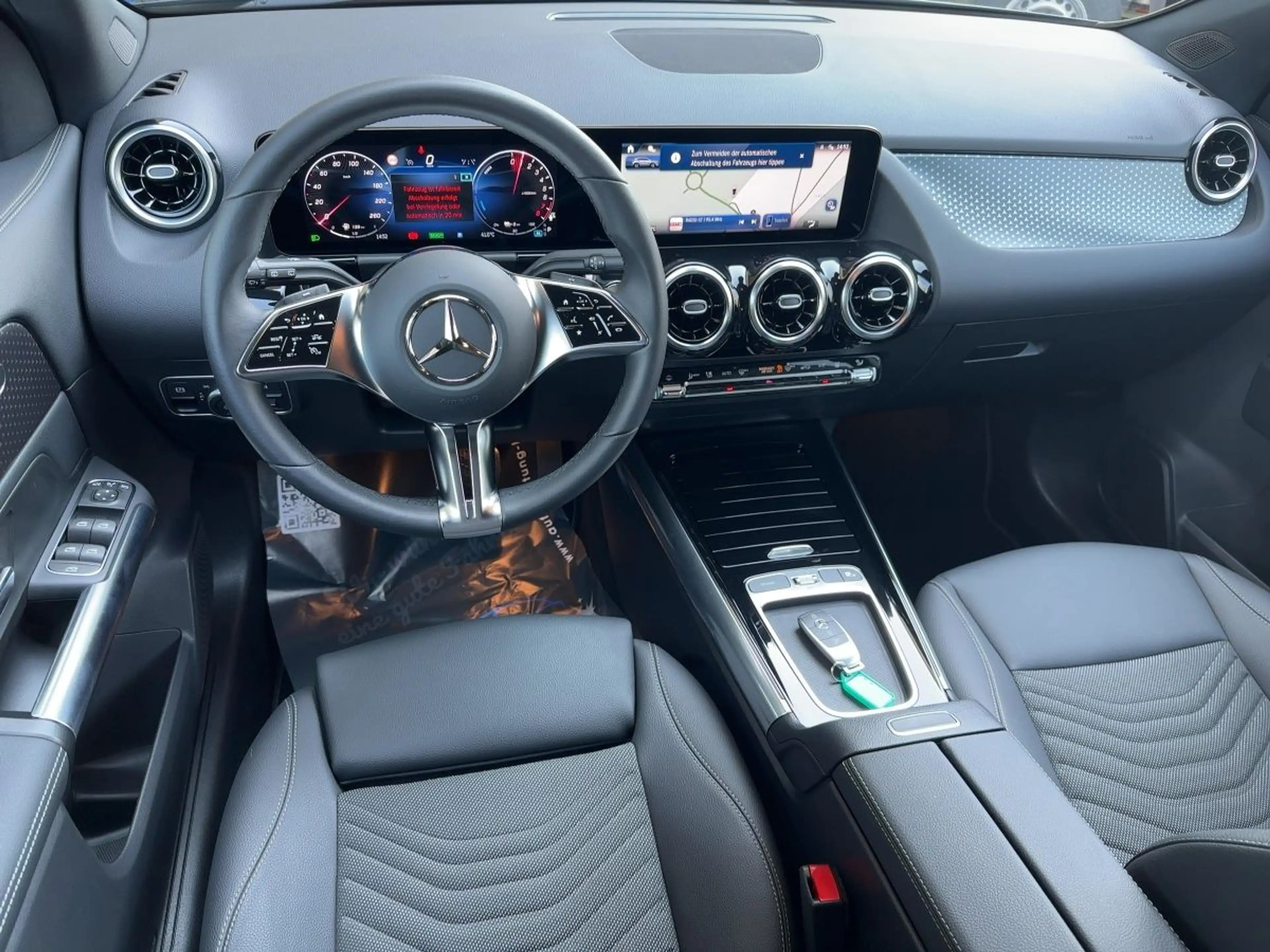 Mercedes-Benz GLA 250 e EQ Hybrid Österreich-Edition Progressiv — photo 8