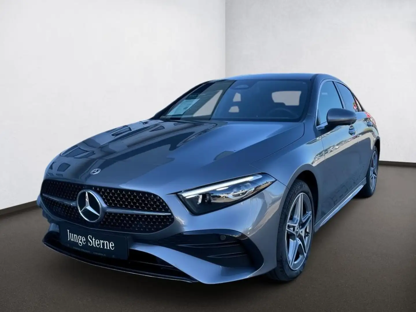 Mercedes-Benz A 250 e Limo AMG-PLUS*MULTIBEAM*360°KAMERA*AC11KW Gris - 2