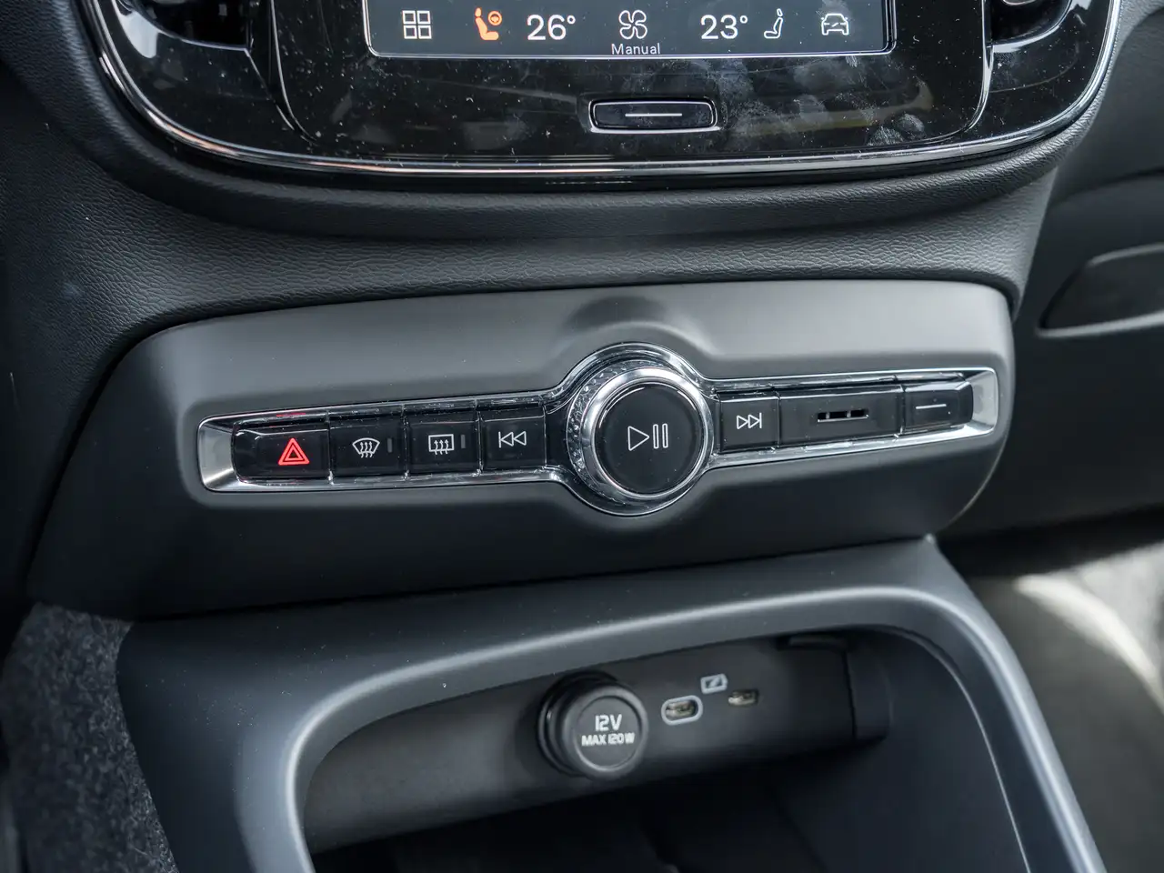 Volvo XC40 снимка Volvo XC40