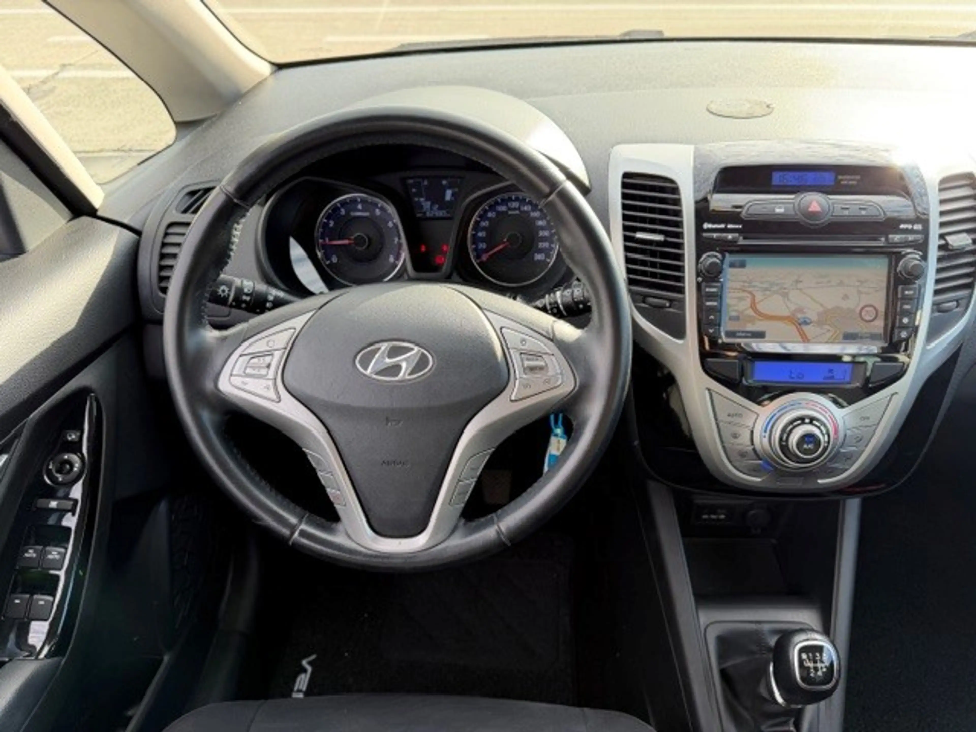 Hyundai iX20 — photo 9