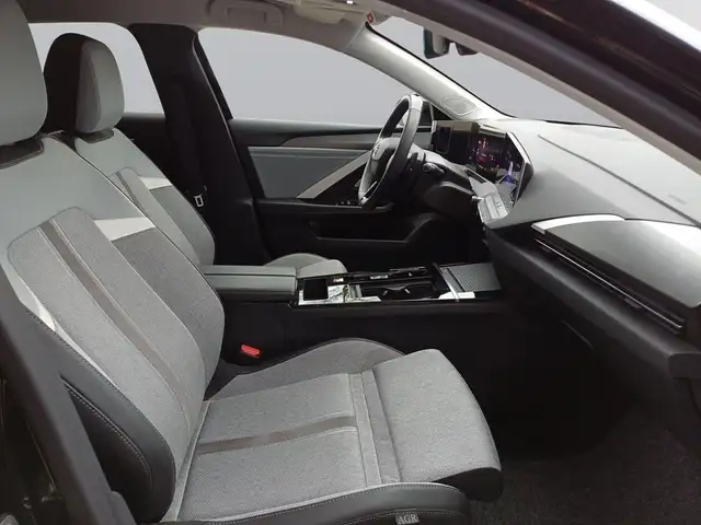 Opel Astra view 13