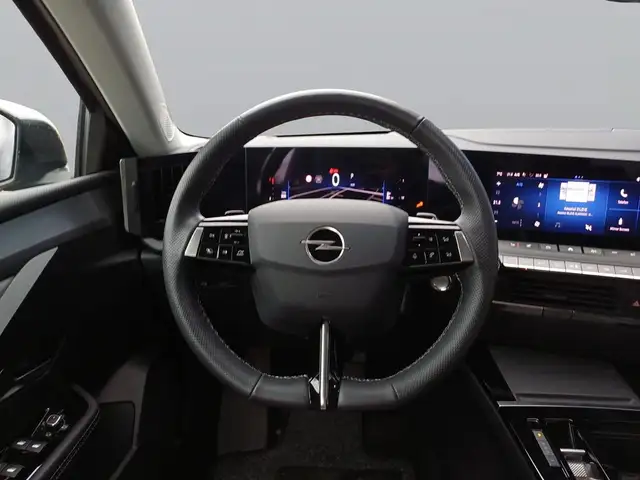 Opel Astra view 15