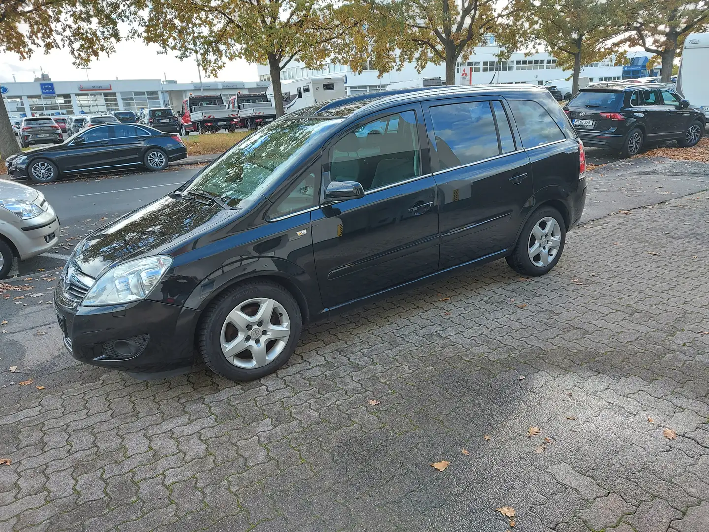 Opel Zafira Zafira 1.8 panoramadach Schwarz - 1