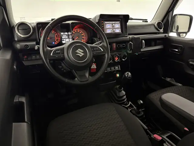 Suzuki Jimny view 16