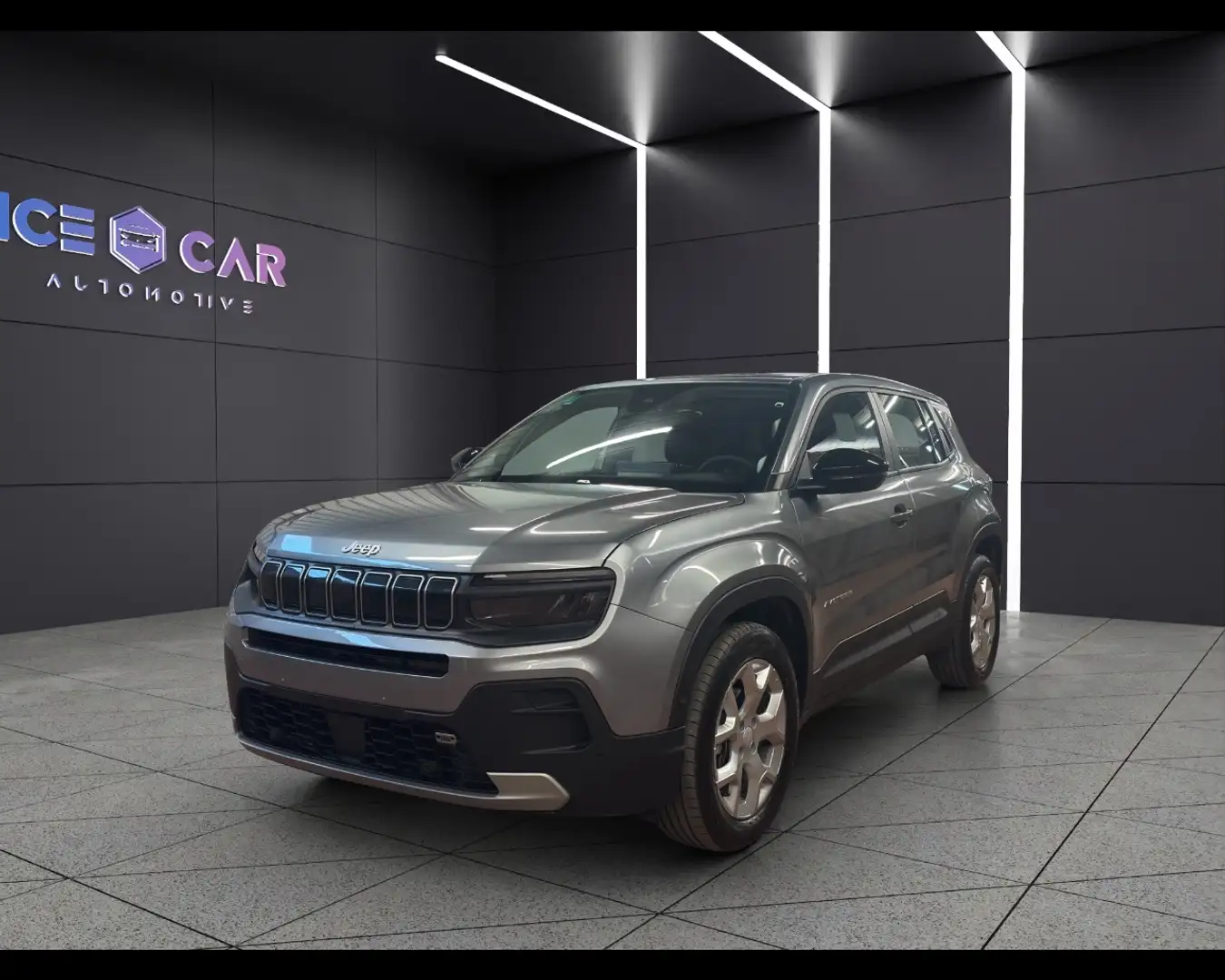 Jeep Avenger 1.2 Turbo 100 CV Altitude Grijs - 2