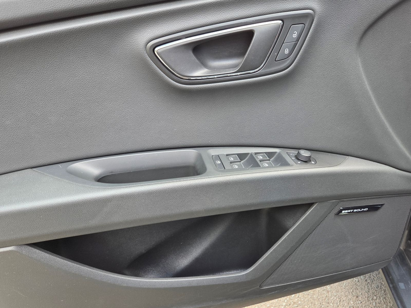 SEAT Leon FR 1.4 TSI TÜV *NEU* — photo 9