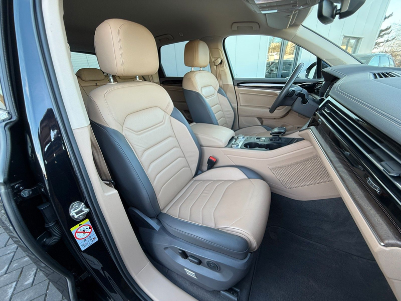 Volkswagen Touareg 3.0TDI4Motion Atmosphere R-LINE AHK LED — photo 15