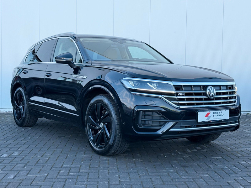 Volkswagen Touareg 3.0TDI4Motion Atmosphere R-LINE AHK LED — photo 3