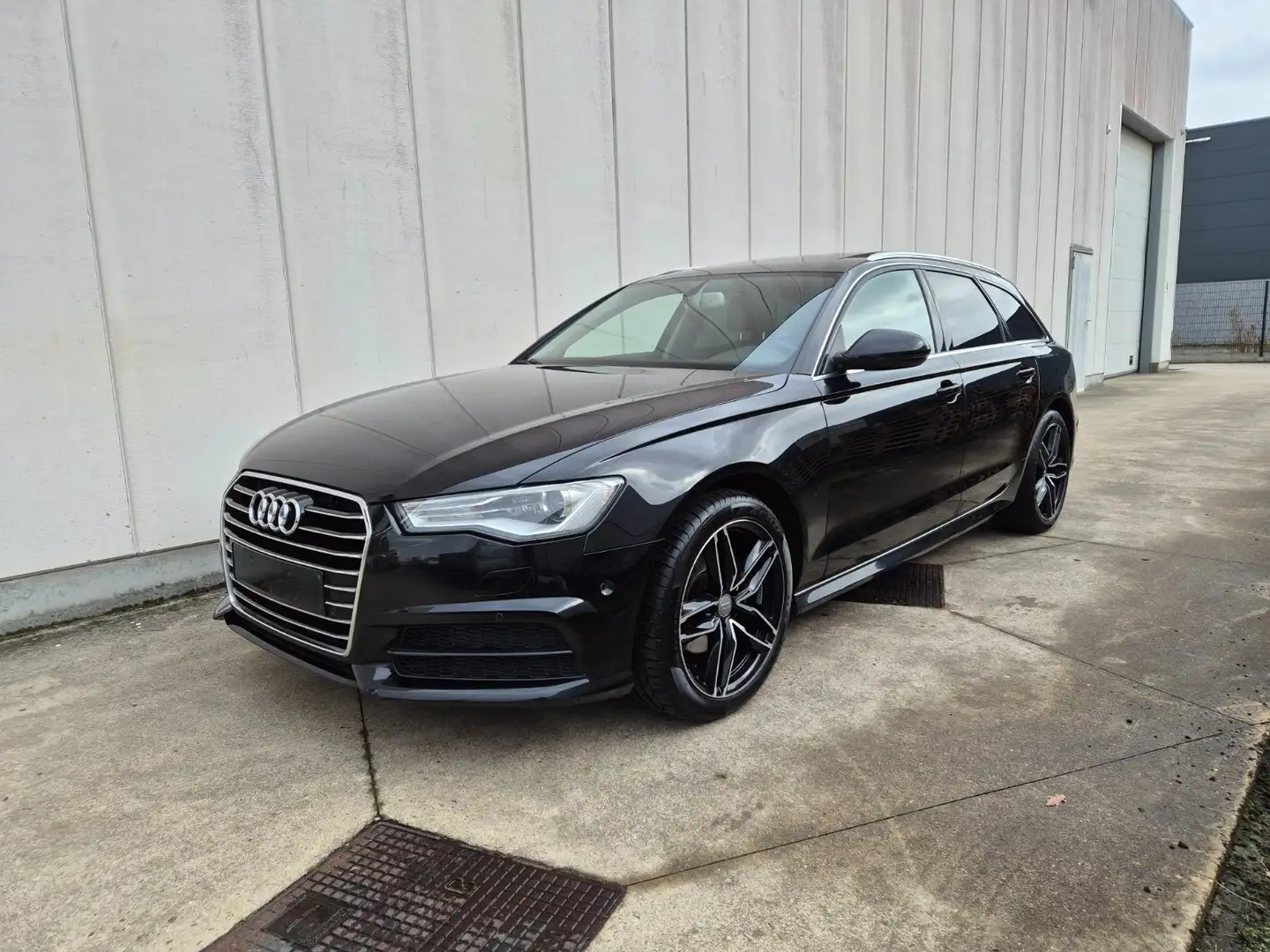 Audi A6 Avant 2.0 TDI ultra S tronic Pano Leder Xenon Noir - 1