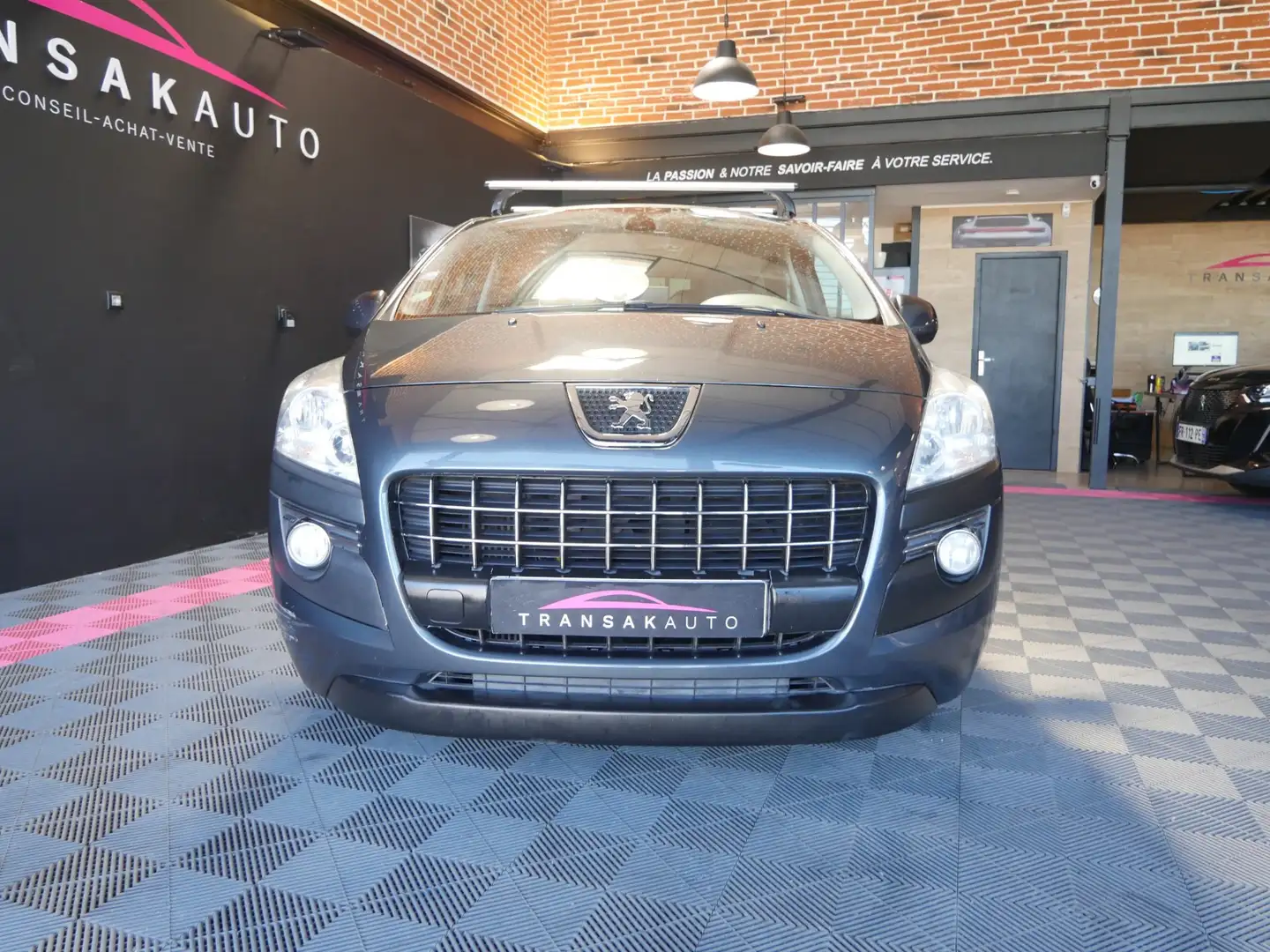 Peugeot 3008 Allure Gris - 2