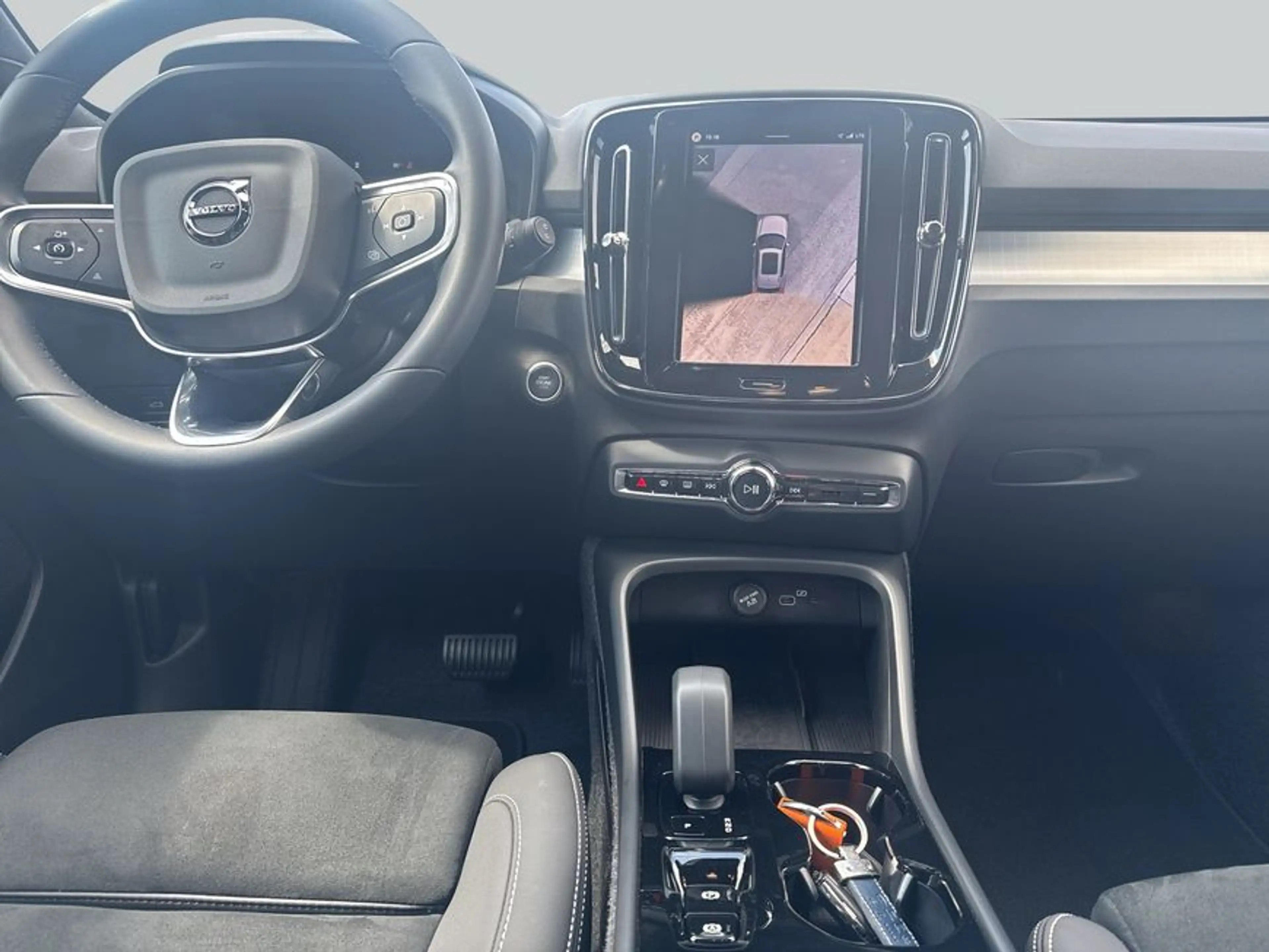Volvo XC40 XC40 B3 B DKG Plus Black Edition — photo 14