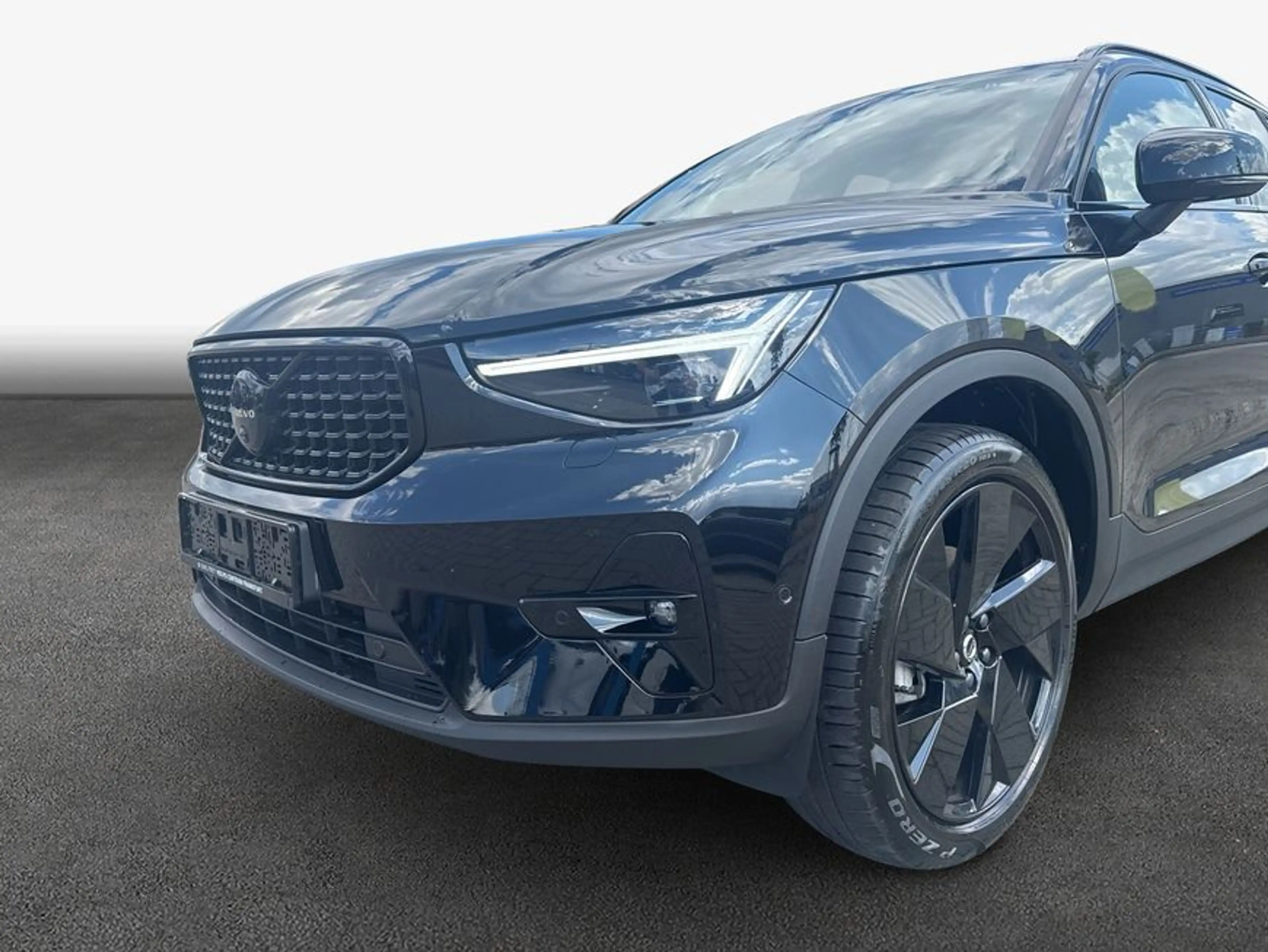 Volvo XC40 XC40 B3 B DKG Plus Black Edition — photo 6