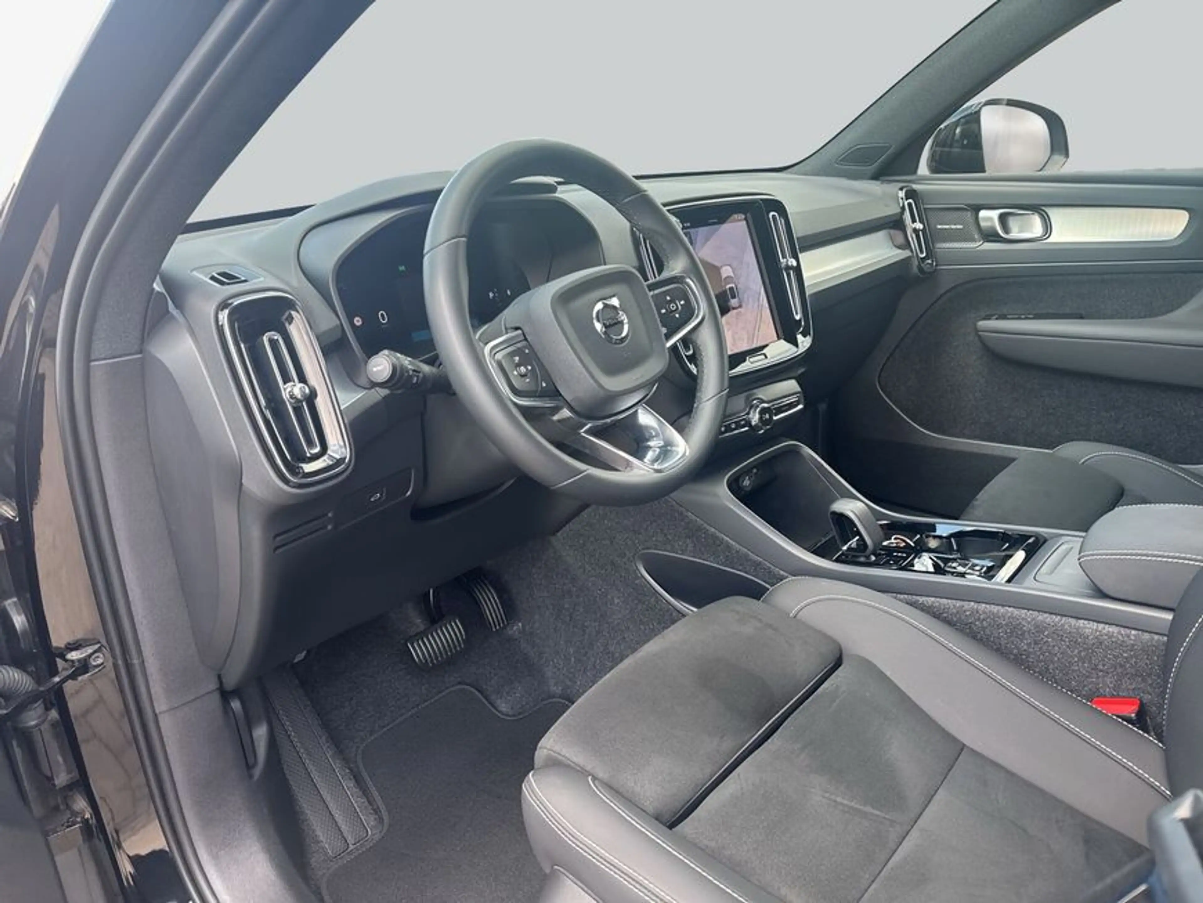 Volvo XC40 XC40 B3 B DKG Plus Black Edition — photo 10