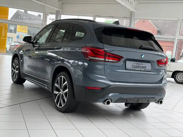 BMW X1 view 3