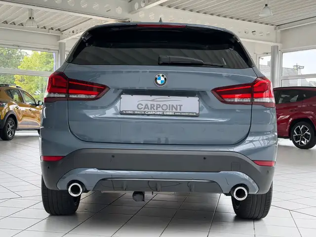 BMW X1 view 4