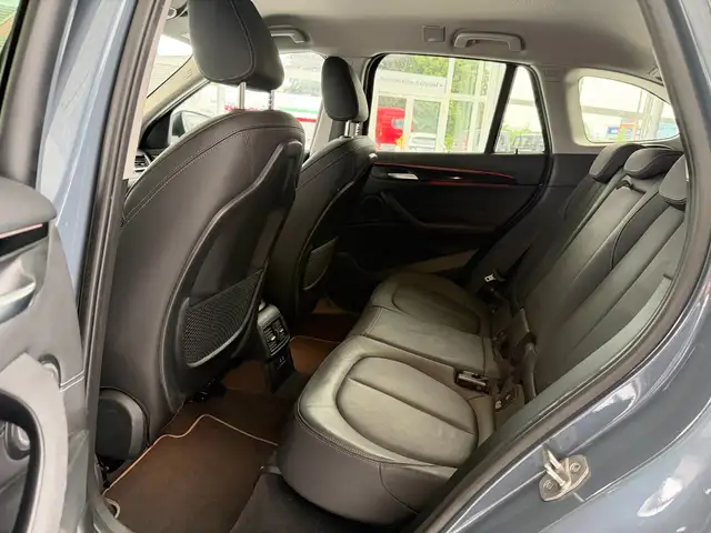 BMW X1 view 21
