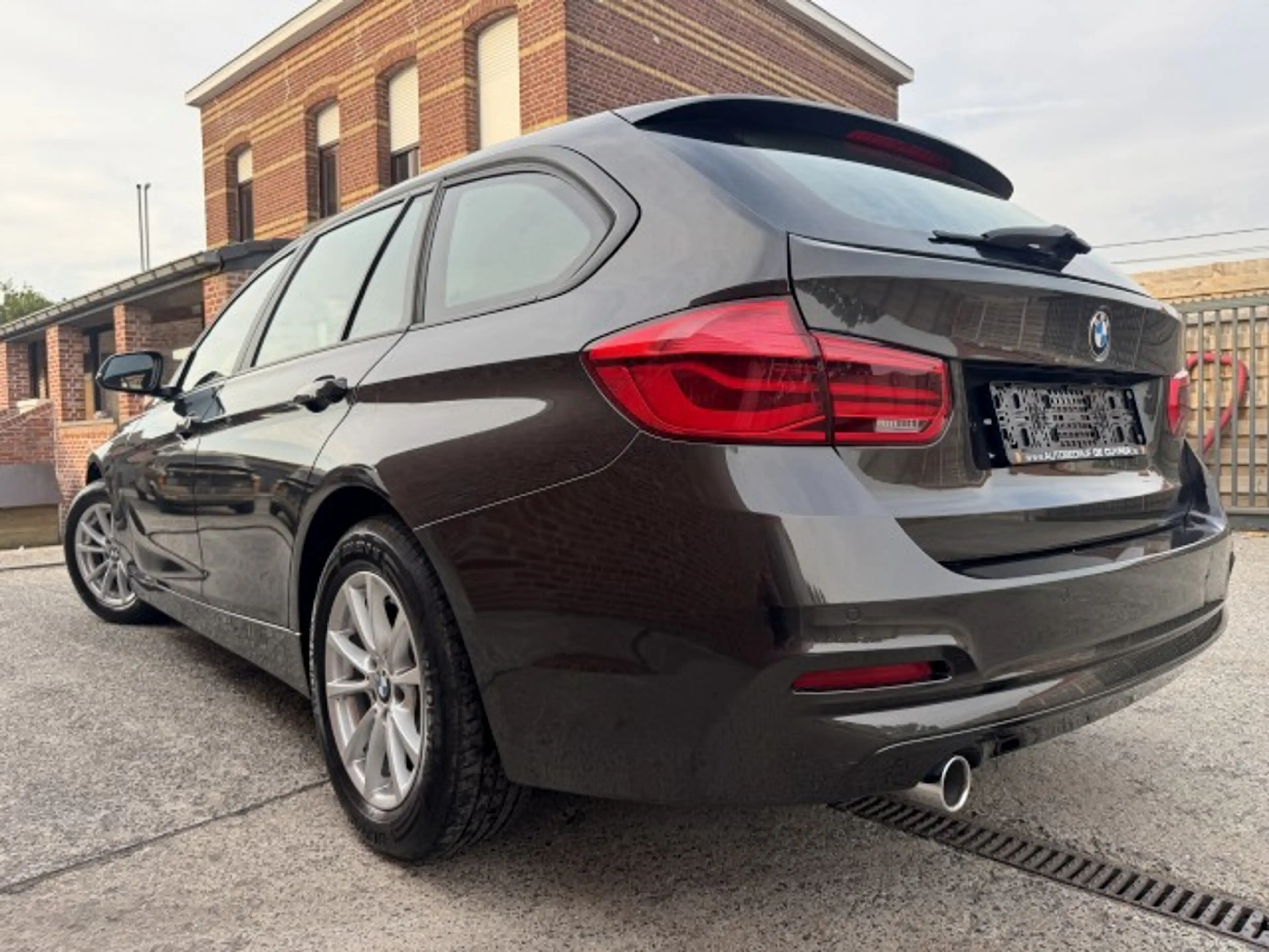 BMW 316 Bmw 316d touring "FACELIFT" Navi/cruise/pdc/clima/ohboek/eu6 — photo 4
