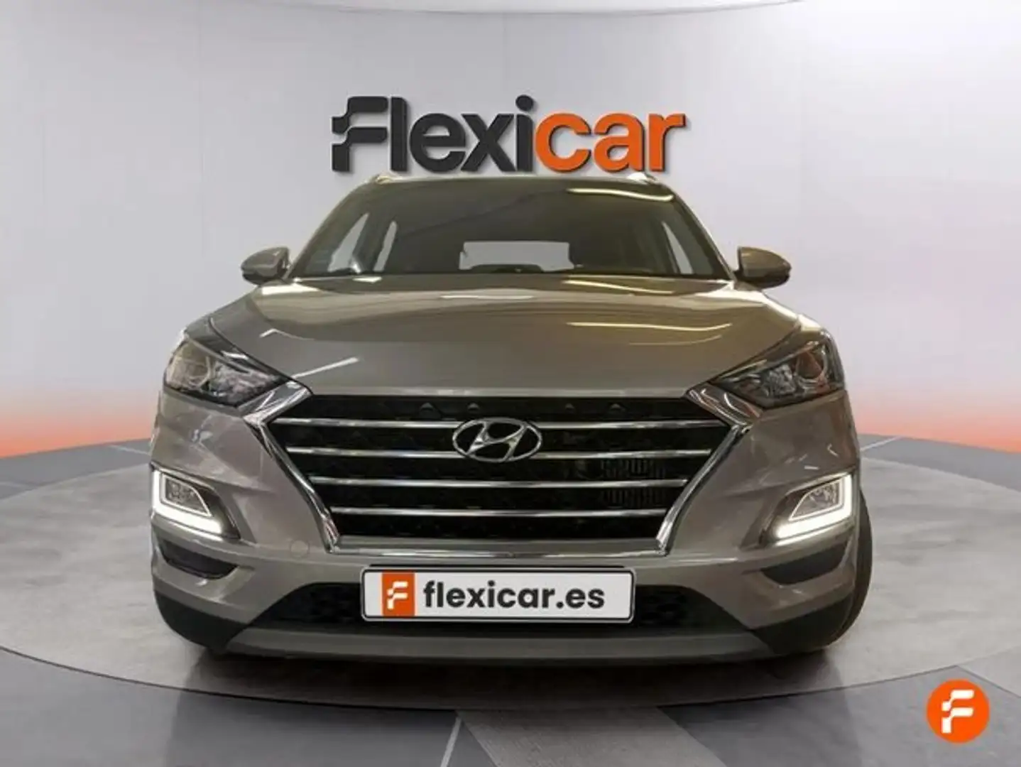 Hyundai TUCSON 85 kW / 116 CV Beige - 2