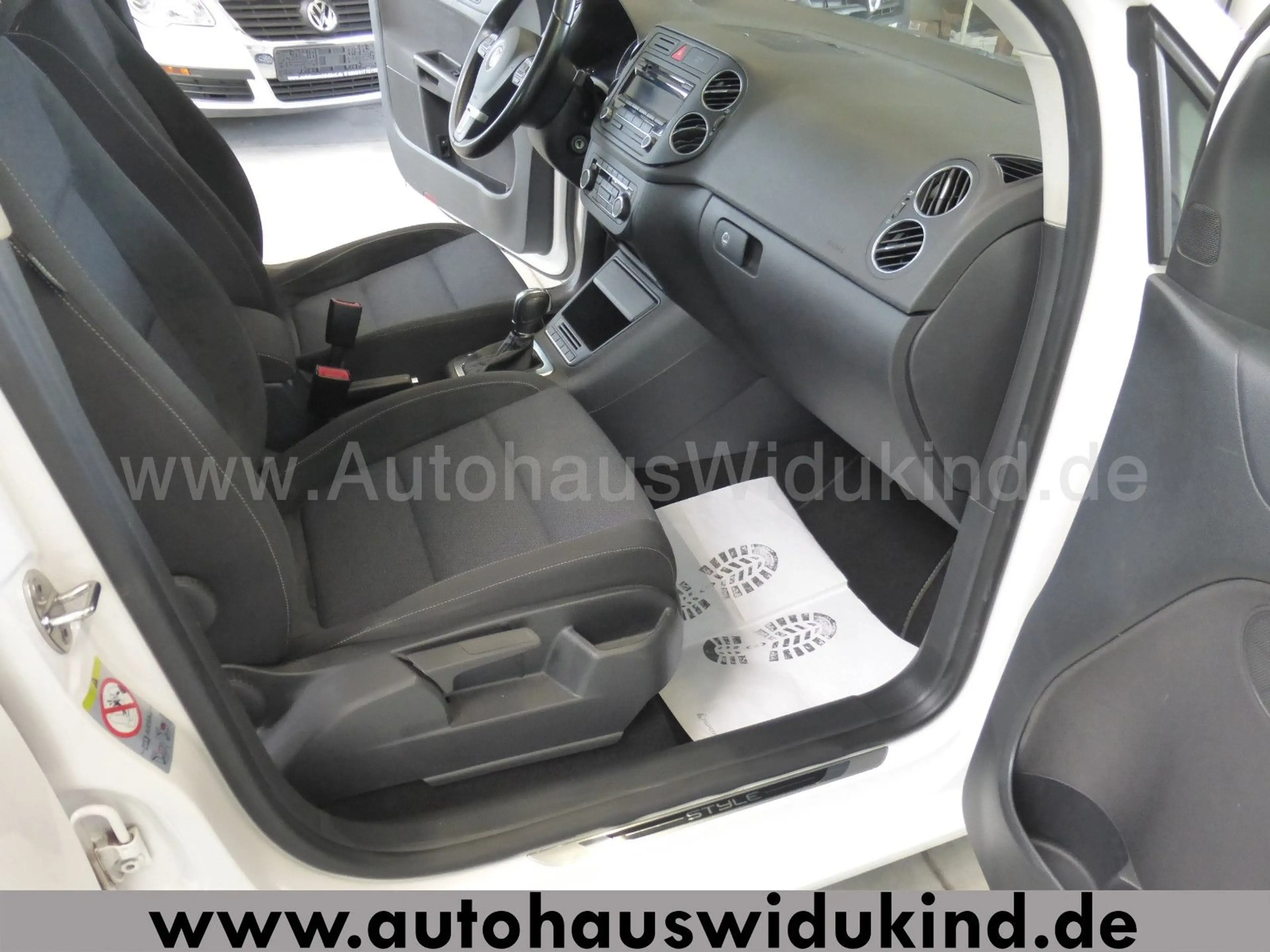 Volkswagen Golf Plus VI 1.2 Style Autom. DSG PDC AHK 1.HAND — photo 10