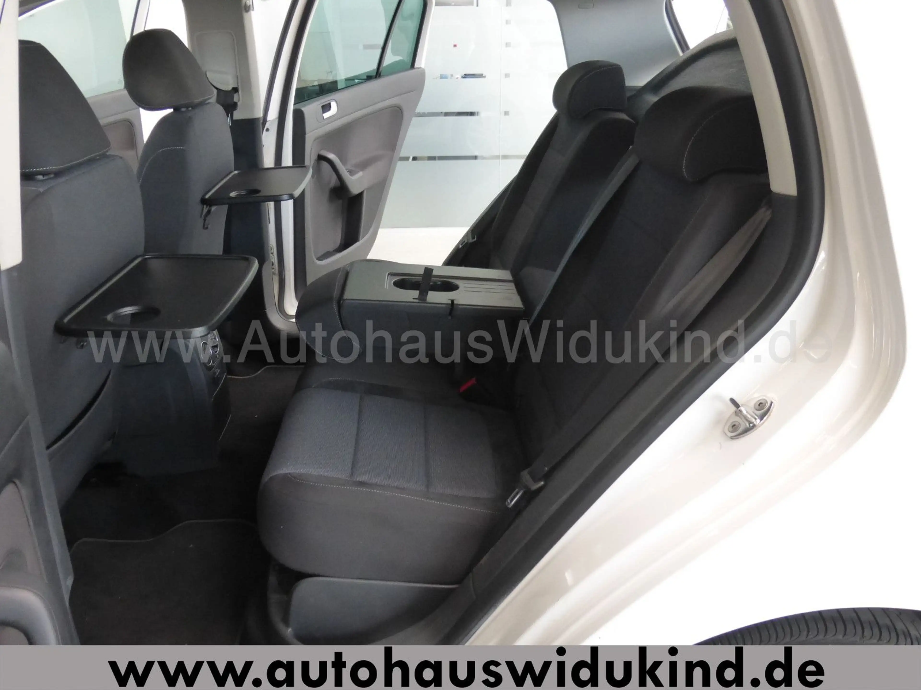 Volkswagen Golf Plus VI 1.2 Style Autom. DSG PDC AHK 1.HAND — photo 11