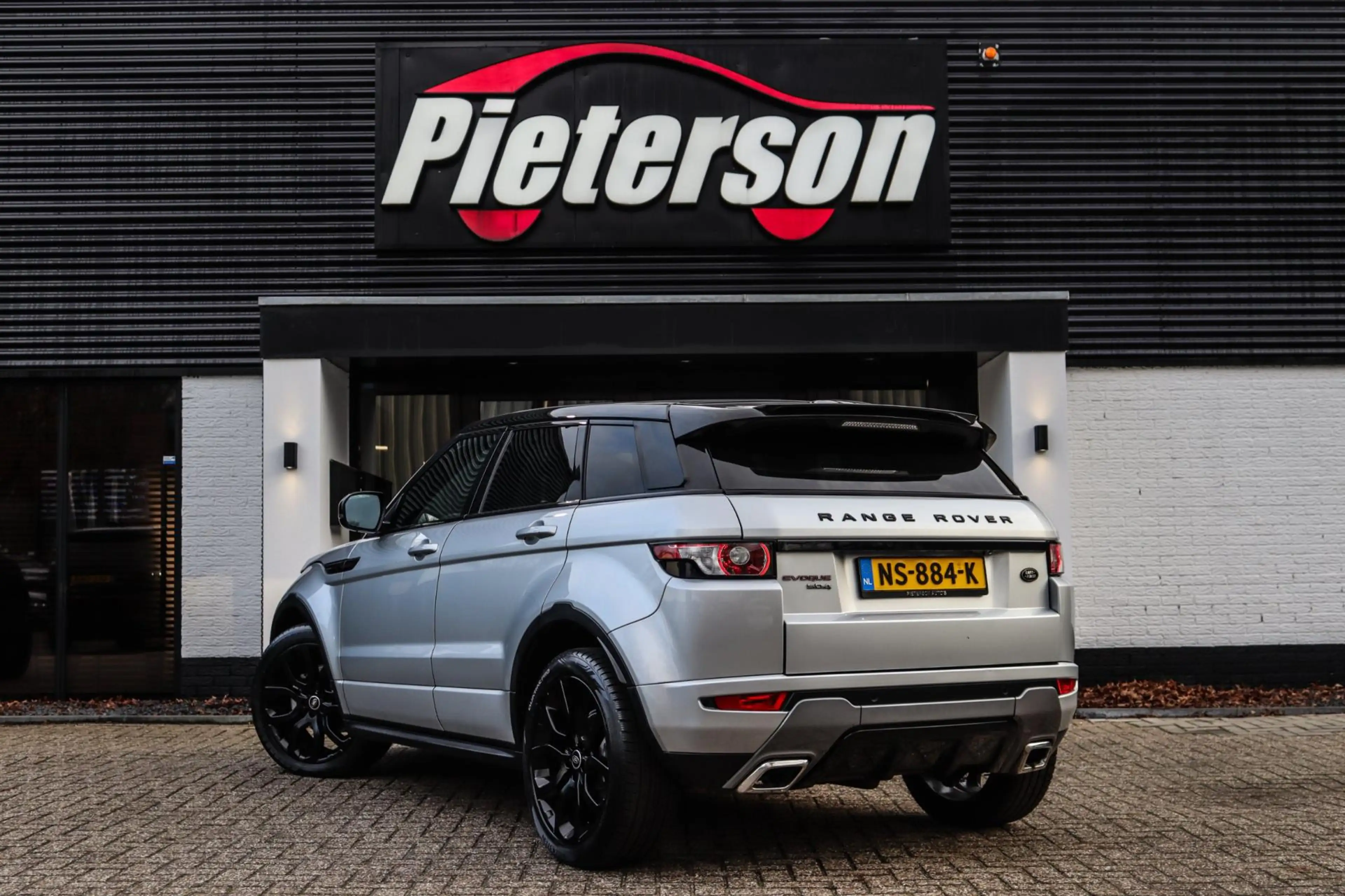 Land Rover Range Rover Evoque 2.2 SD4 4WD HSE DYNAMIC VOL — photo 3