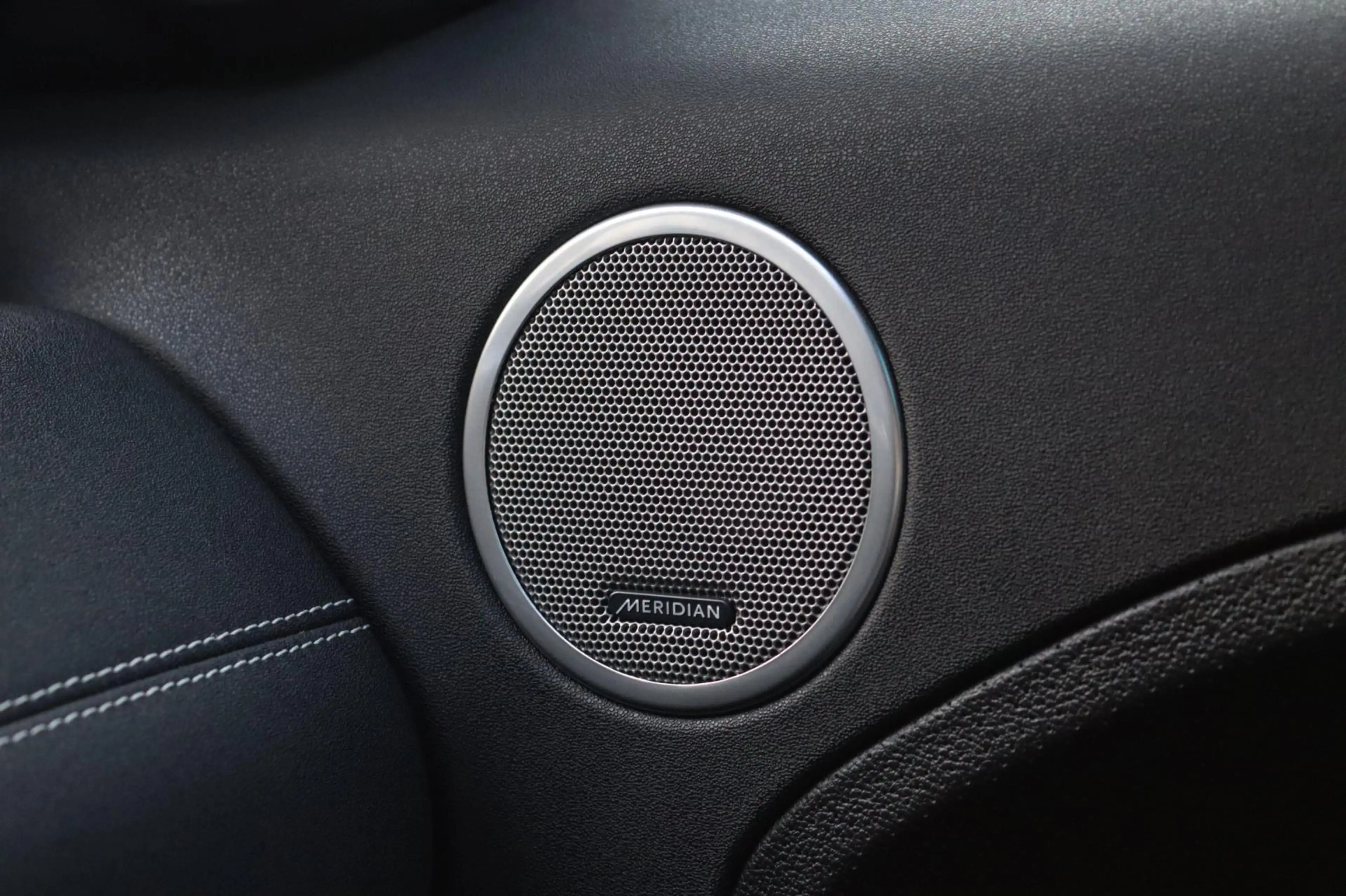 Land Rover Range Rover Evoque 2.2 SD4 4WD HSE DYNAMIC VOL — photo 12