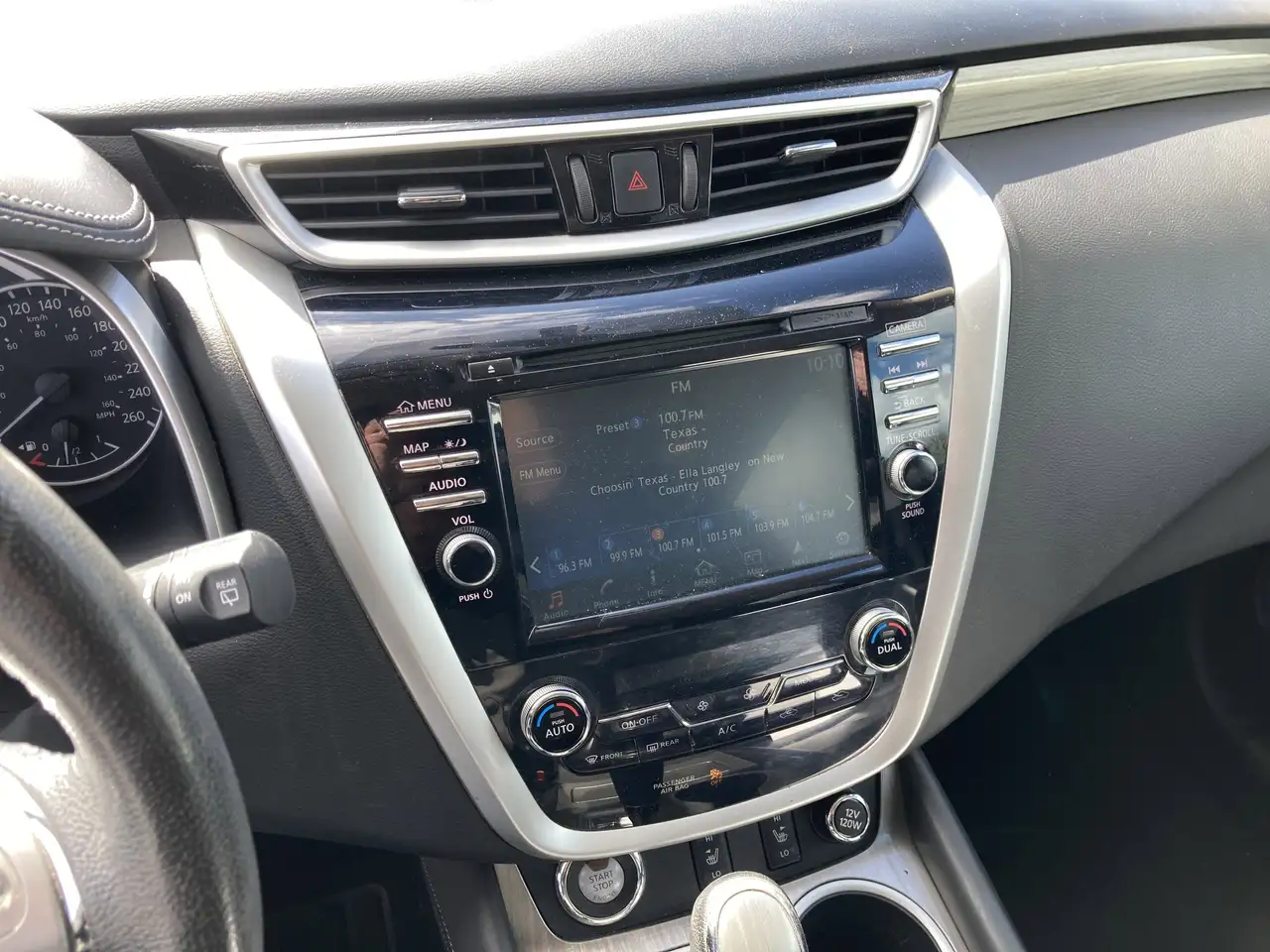 Nissan Murano снимка Nissan Murano