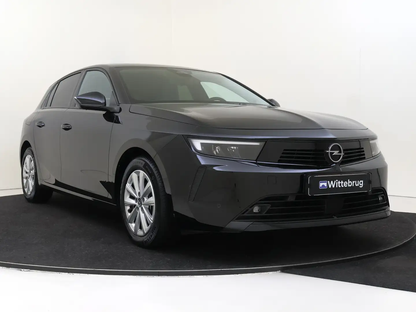 Opel Astra 1.2 Turbo Business Edition | Stoelverwarming | Key Noir - 2