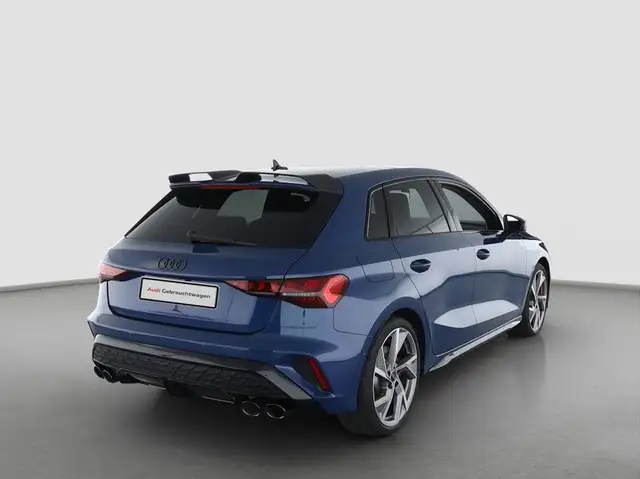 Audi S3 view 3