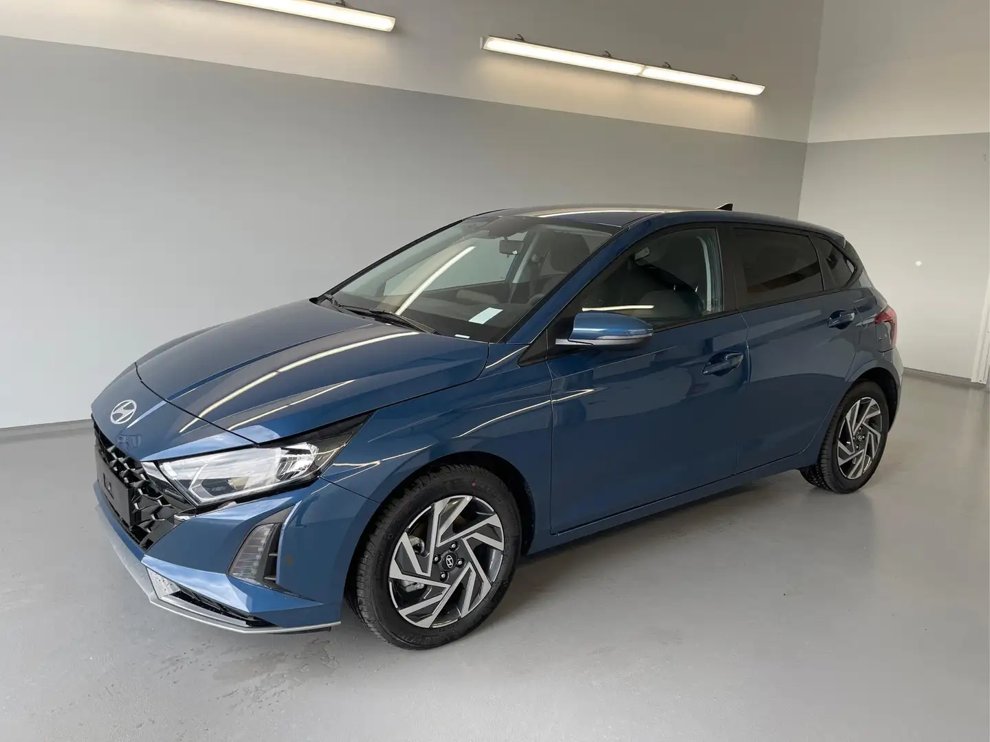 Hyundai i20 Family 1.0 T-GDI Kamera+Sitzheizung+Navi+Alu16+... Blau - 1